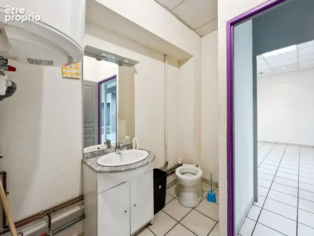 LIVRON - À vendre en exclusivité – Local commercial 80 m² – Emplacement n°1 à Livron - photo 8