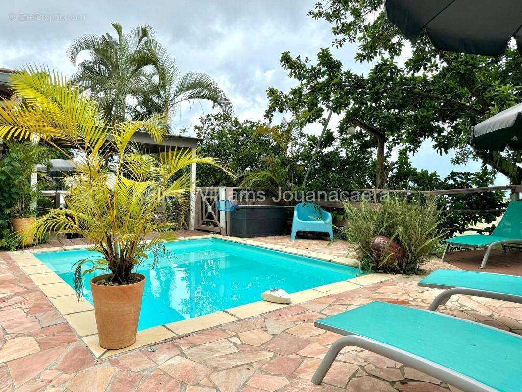 Maison à LES ANSES-D&#039;ARLET