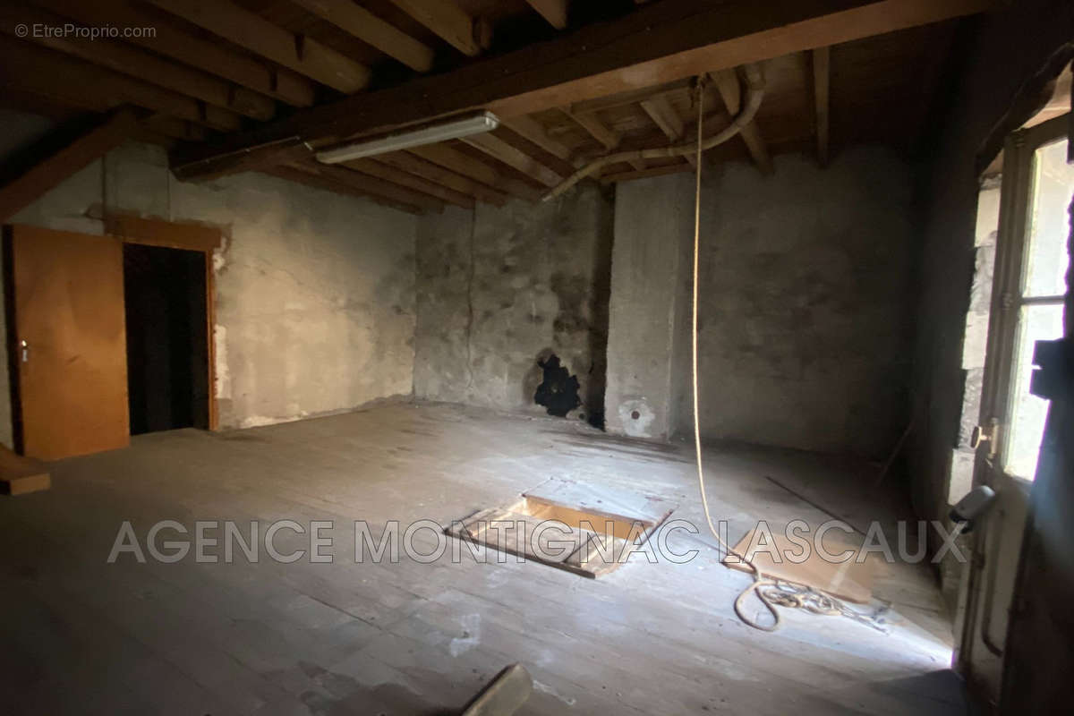 Maison à MONTIGNAC