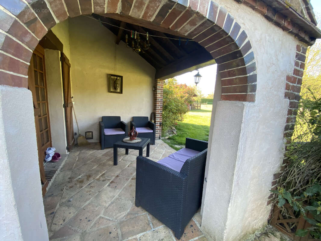 Maison à HOUDAN