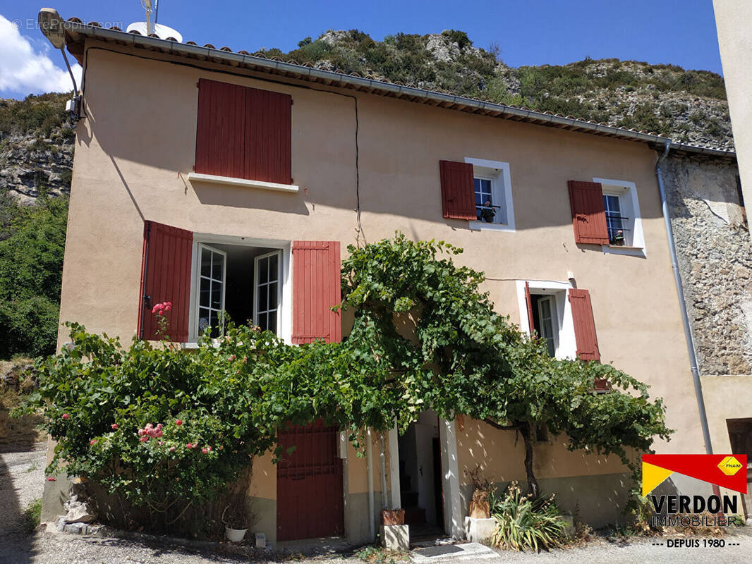 Photo 1 - Maison à CASTELLANE