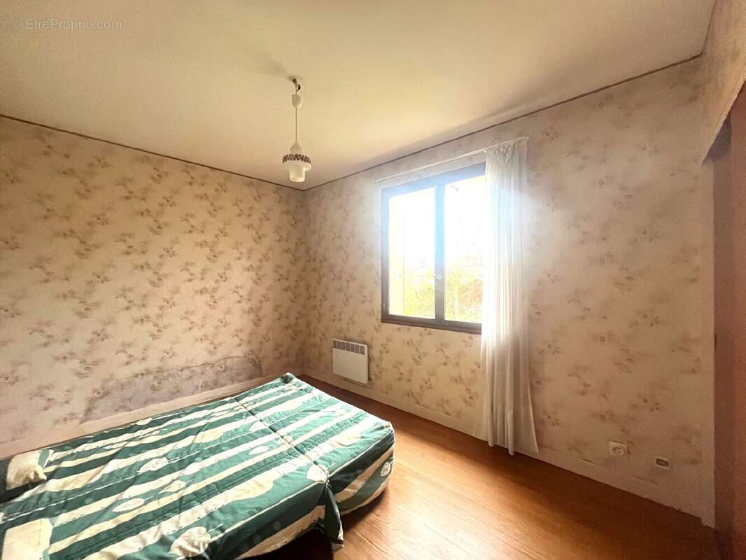 Maison à LA SALVETAT-SAINT-GILLES