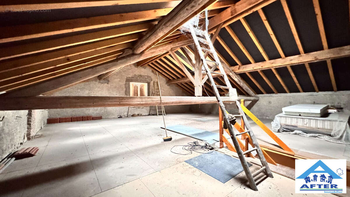 Maison à MONT-SUR-MEURTHE