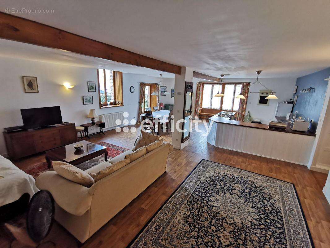 Maison 240 m² à Saint-Sever-Calvados  - photo 8