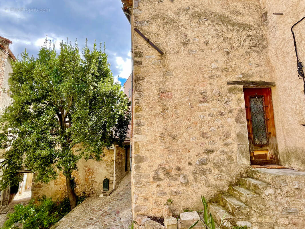 Maison à SEILLANS