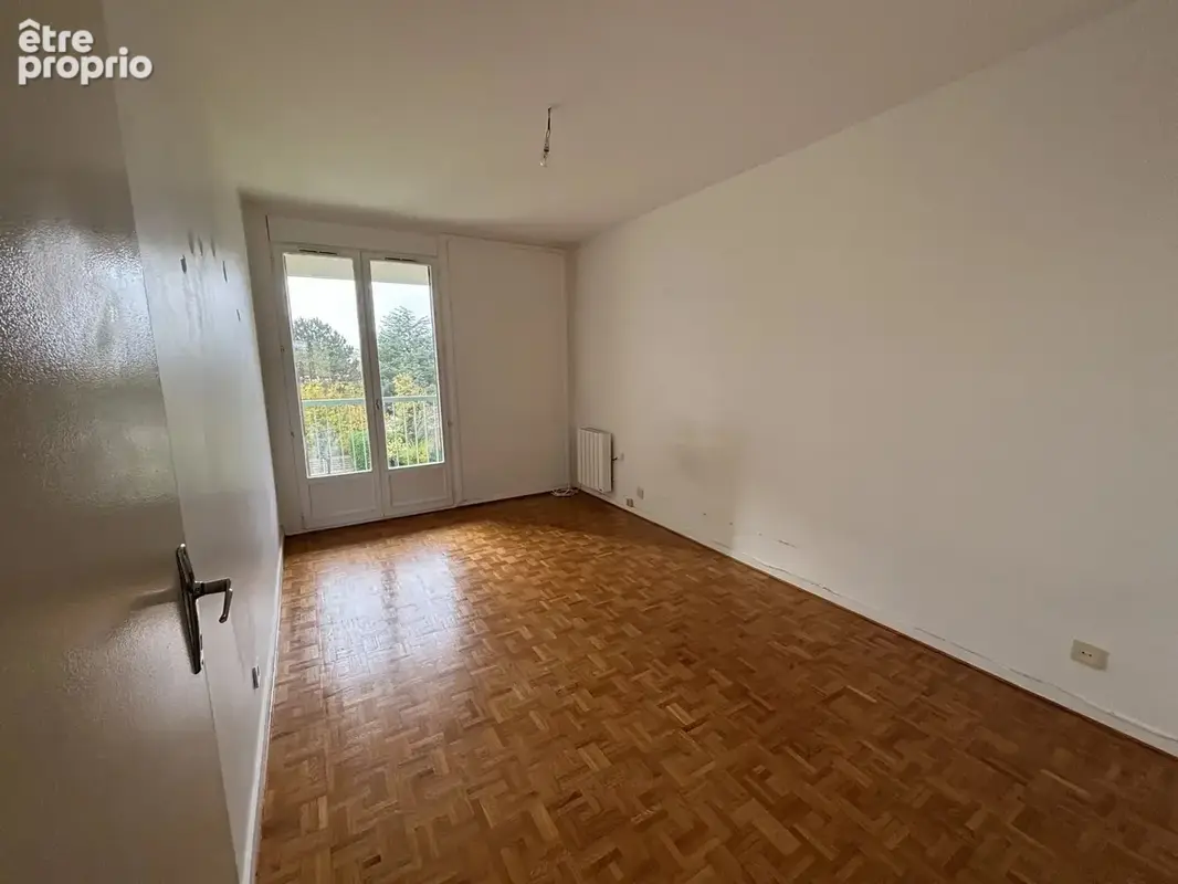 GUILHERAND-GRANGES - T4 de 78m² avec garage et cave. - photo 6