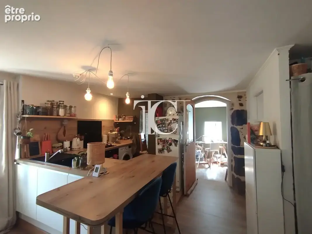 Maison de village en pierre restauree * 2 chambres * clede * jardin * calme mais proche commodites * - photo 9