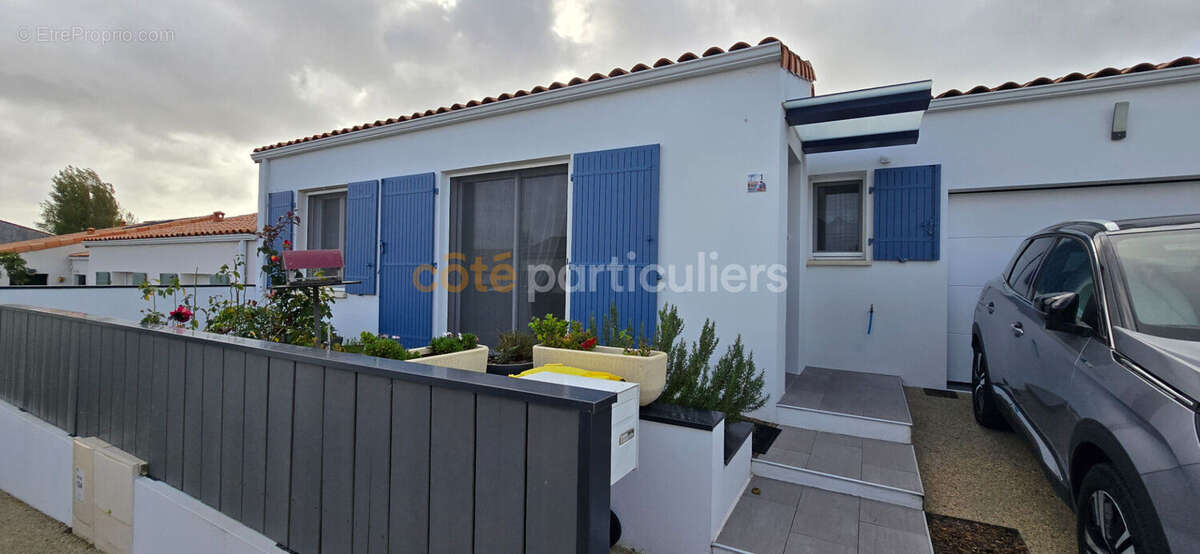 Maison à VAUX-SUR-MER