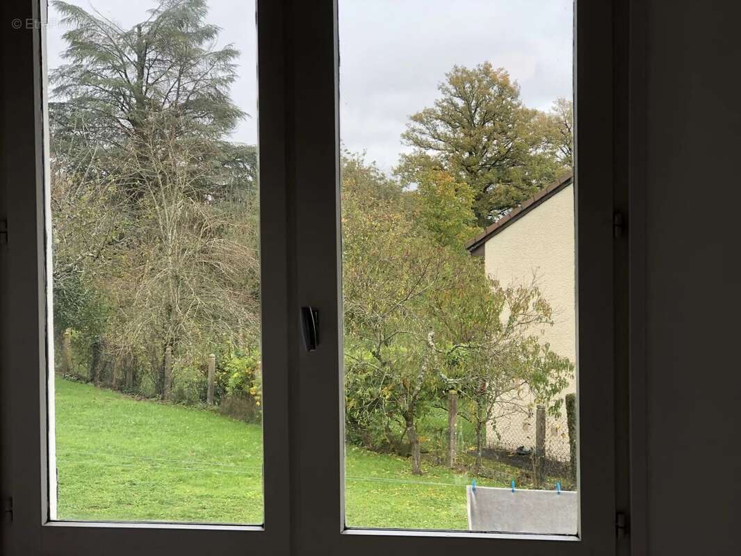 Maison à BUSSIERE-POITEVINE