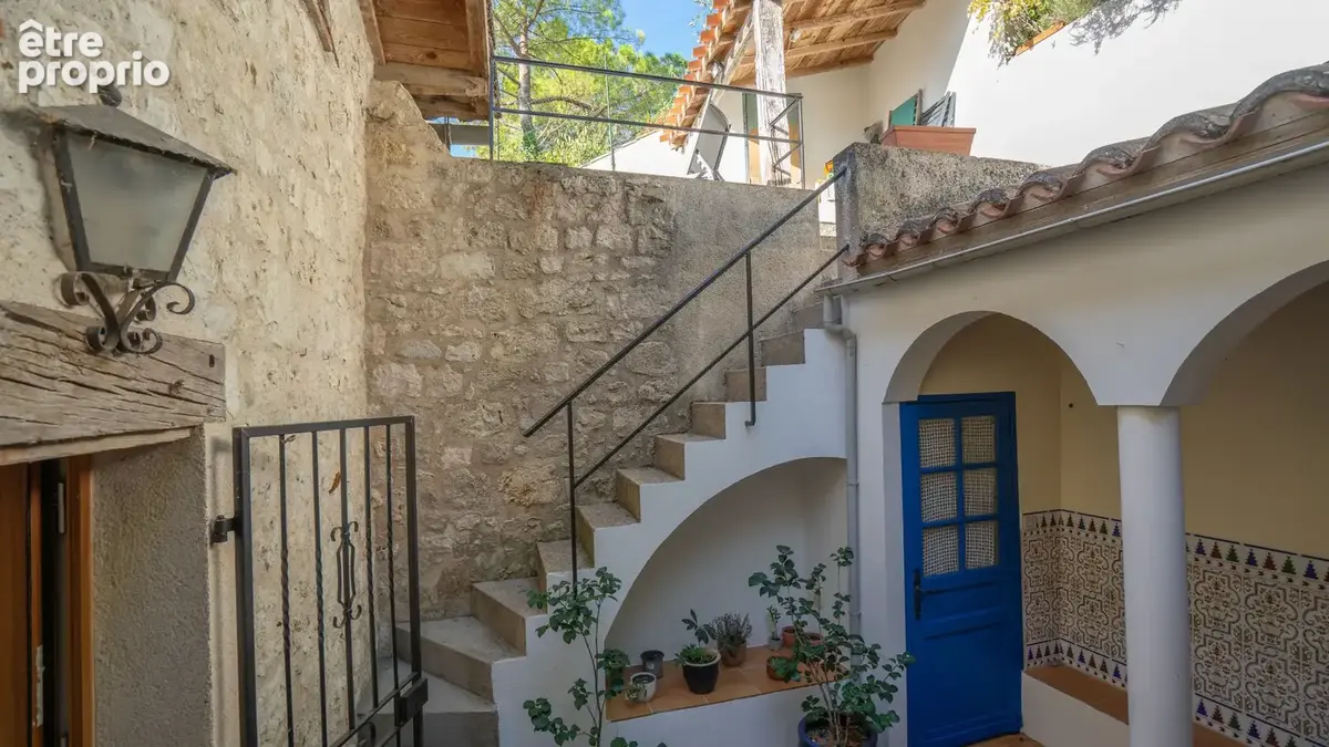 Charmante maison au cœur du village, avec patio, terrasse et magnifique vue - photo 8