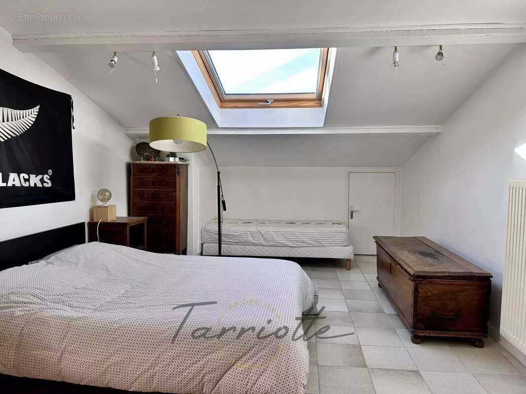 Maison à MONTELIMAR