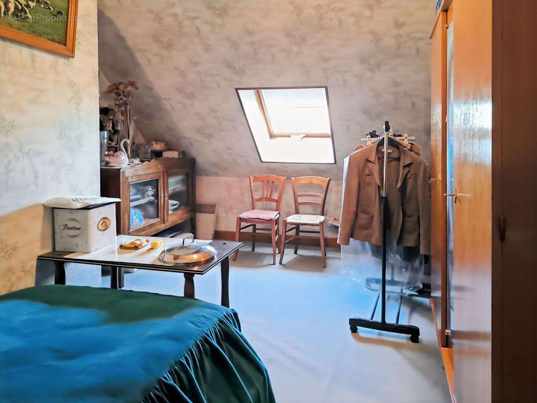 A SAISIR : ancien corps de ferme avec fort potentiel ! - photo 20
