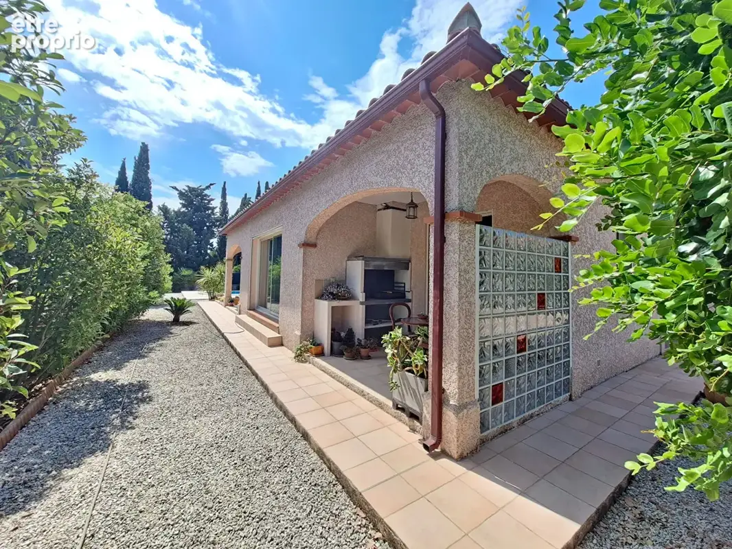Toulouges superbe villa 3 faces avec piscine, garage et jardin - photo 14