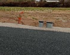 Terrain à BEAULIEU-SOUS-LA-ROCHE