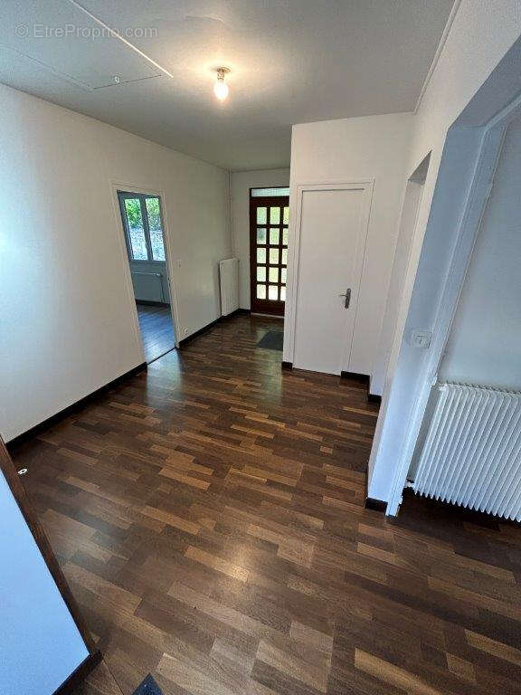 Appartement à DROUE-SUR-DROUETTE
