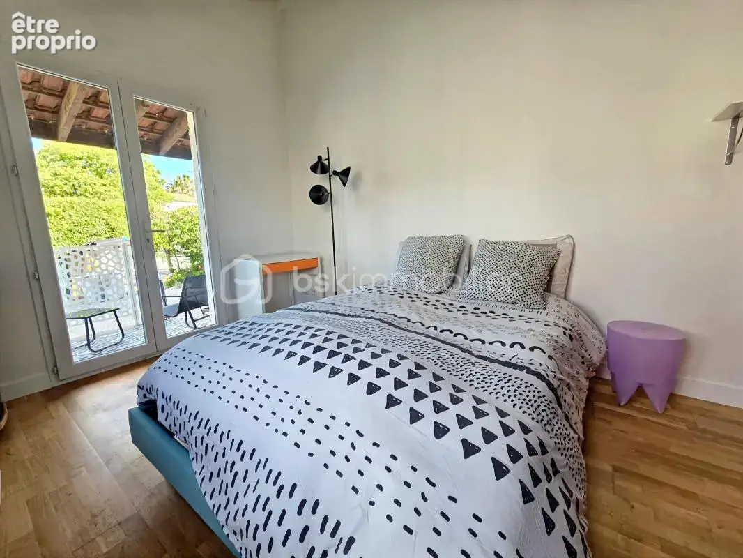 Villa T6 de 205 m² avec piscine - photo 10