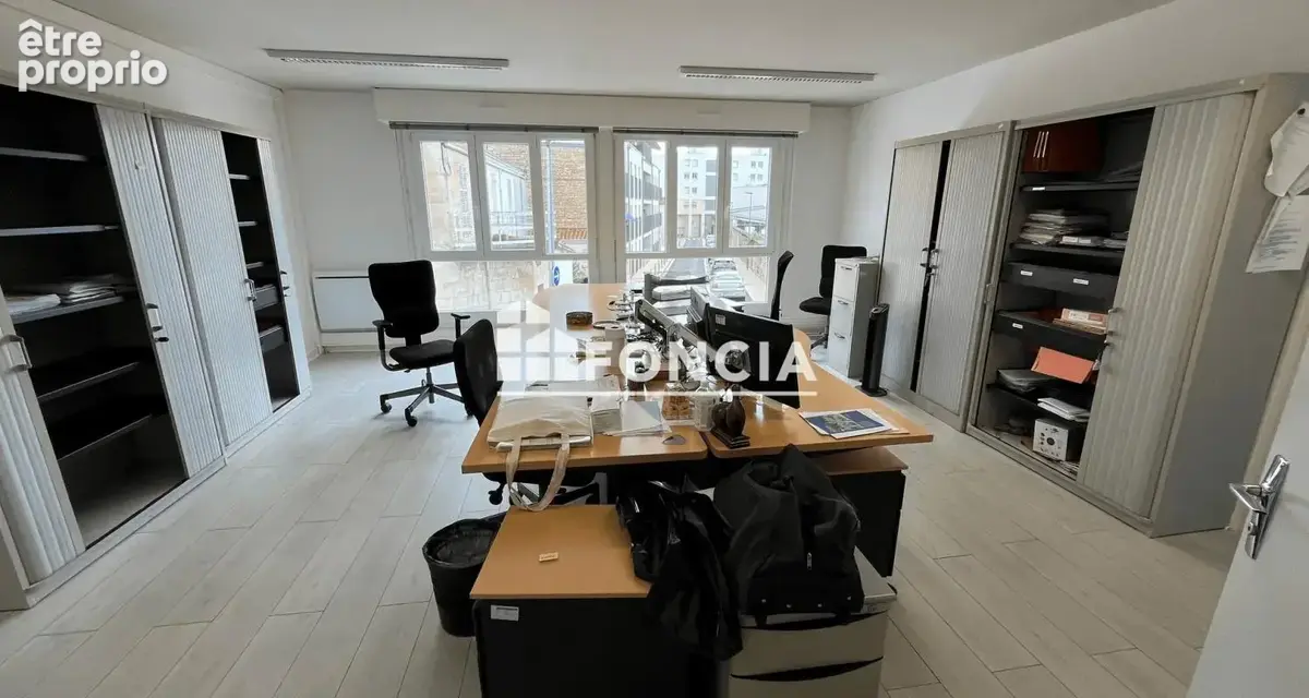 Local d'Activité à vendre avec 2 box et 2 Parking en sous-sol - photo 6