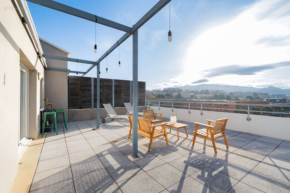 Appartement à MARSEILLE-12E