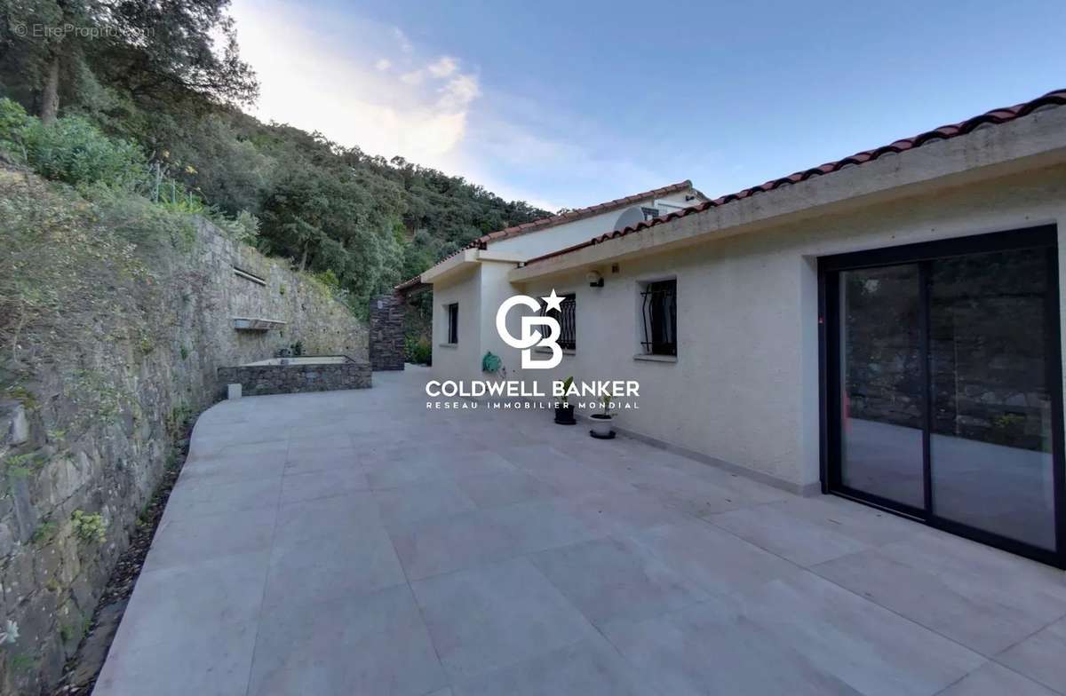 Maison à MONTESQUIEU-DES-ALBERES