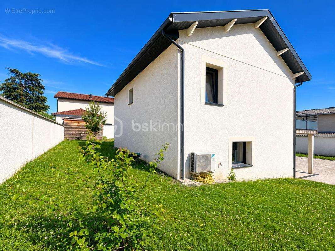 Maison à VILLEFRANCHE-SUR-SAONE