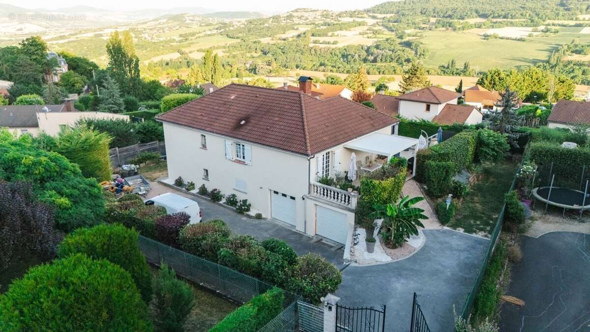 Maison 183 m² à Chanonat  - photo 3