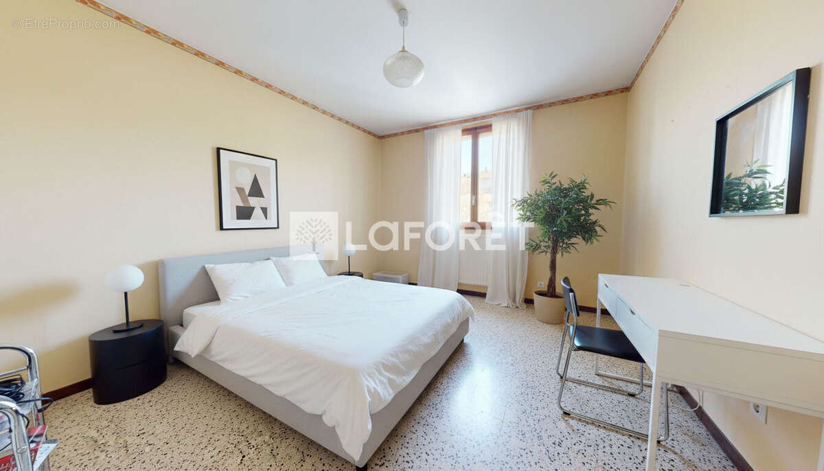 Appartement à MARSEILLE-13E