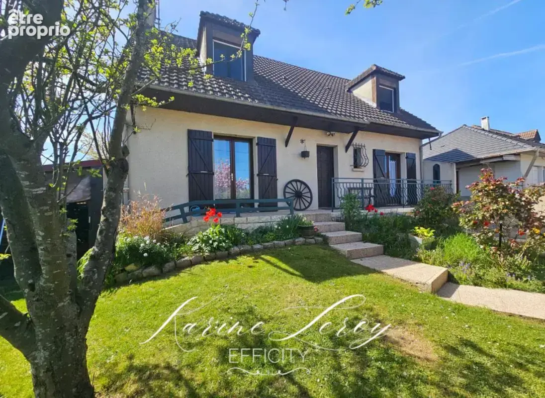 Maison à LOUVRES