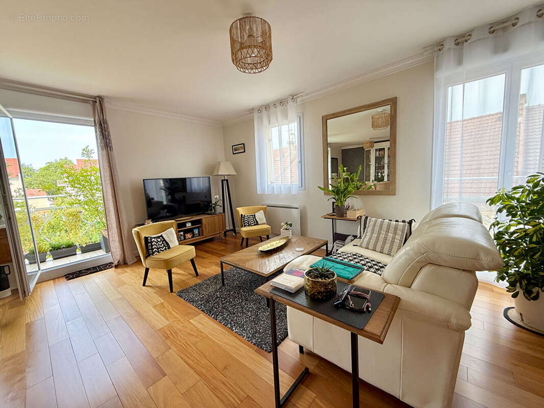 Appartement à OZOIR-LA-FERRIERE