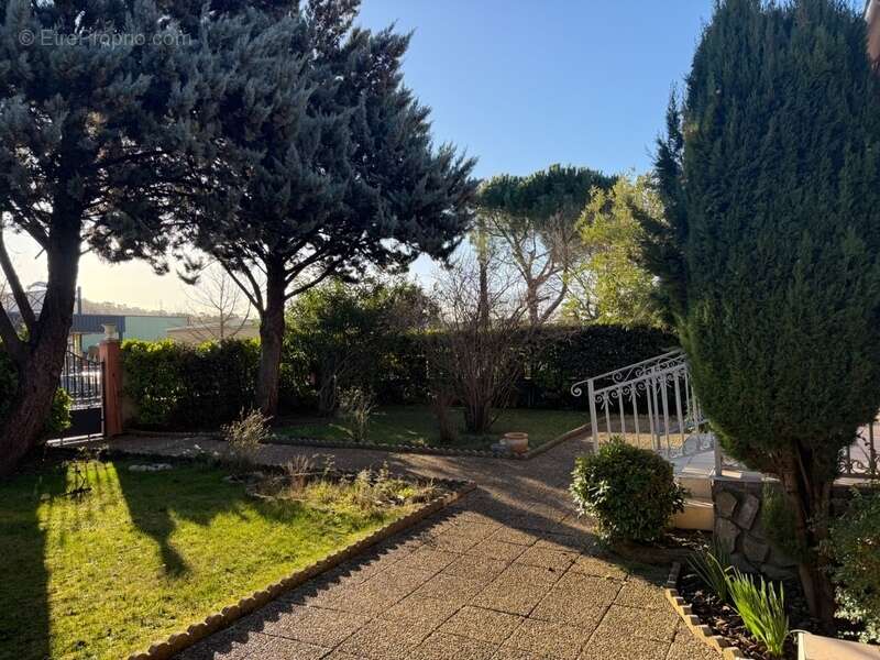 Maison à SAINT-MARTIN-DE-VALGALGUES