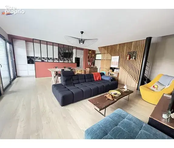 Maison 5 pièces 127 m² à vendre à Cailloux-Sur-Fontaines (69270) - photo 2