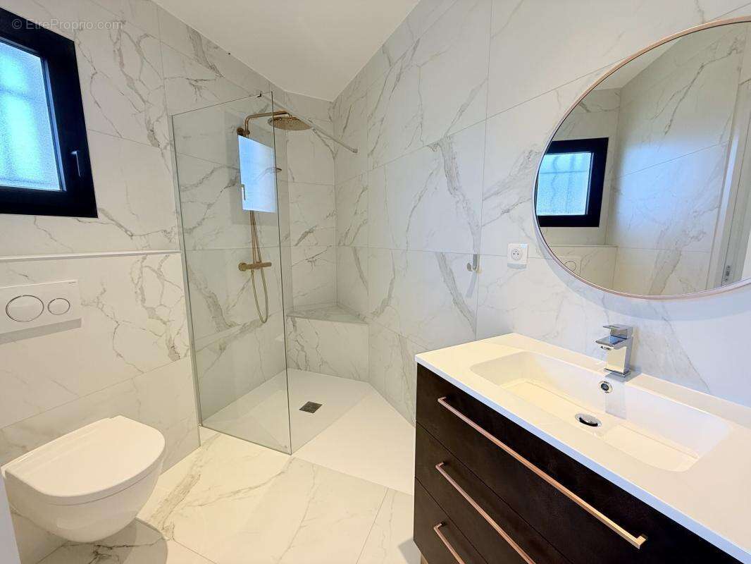 Maison à LA VILLE-DIEU-DU-TEMPLE