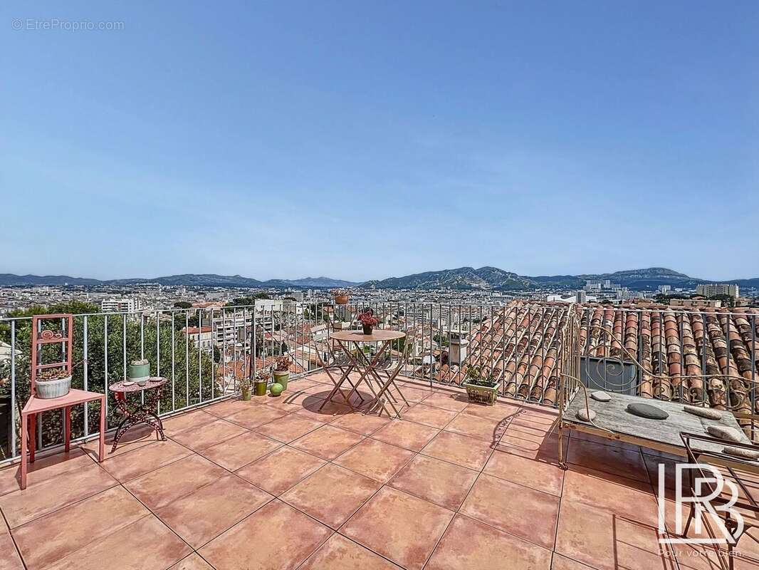 Maison à MARSEILLE-6E