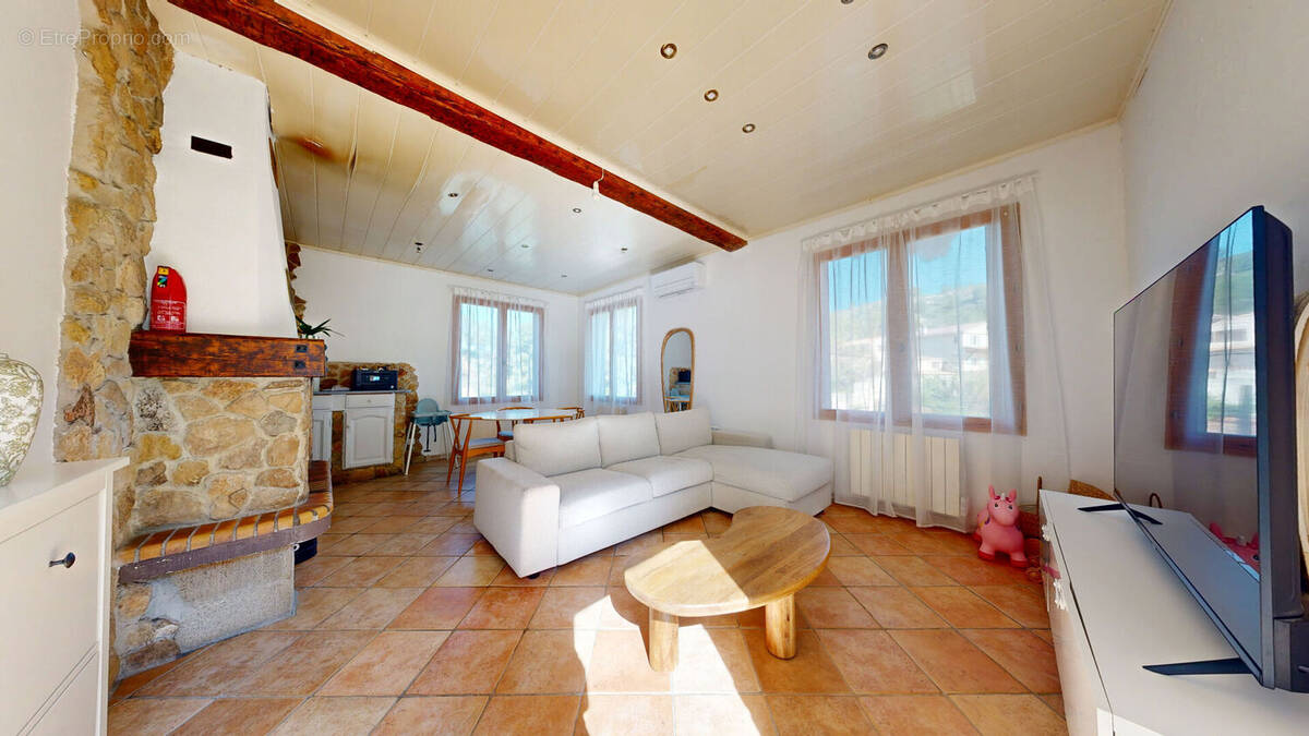 Maison à SEPTEMES-LES-VALLONS