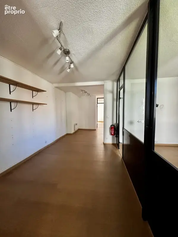 Appartement 4 pièces 70 m² à vendre à Marseille-6e (13006) - photo 5