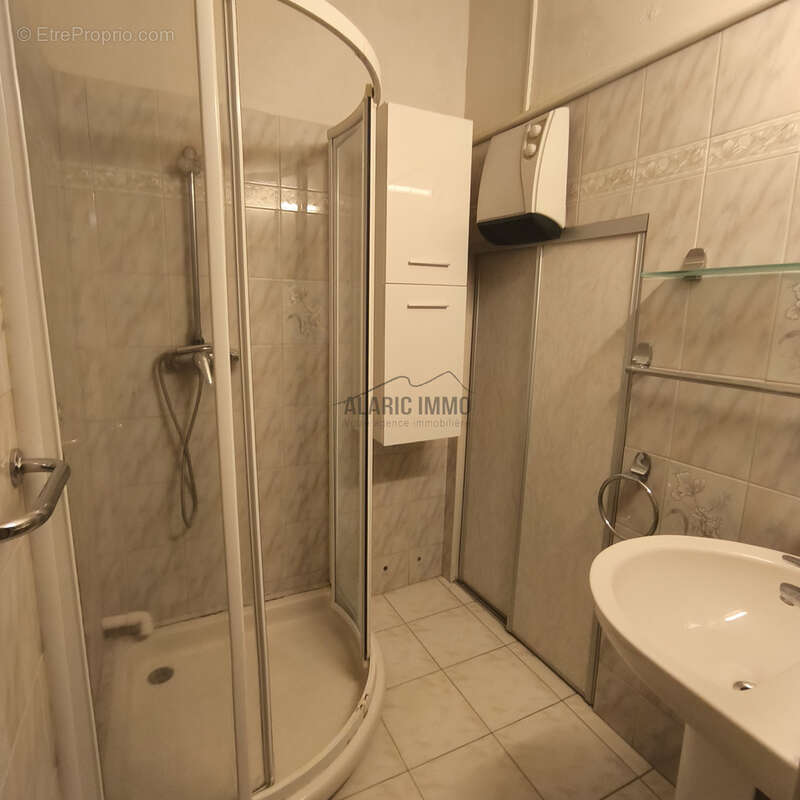 Maison  de charme en pierre avec jardin clos et parking privé - photo 34