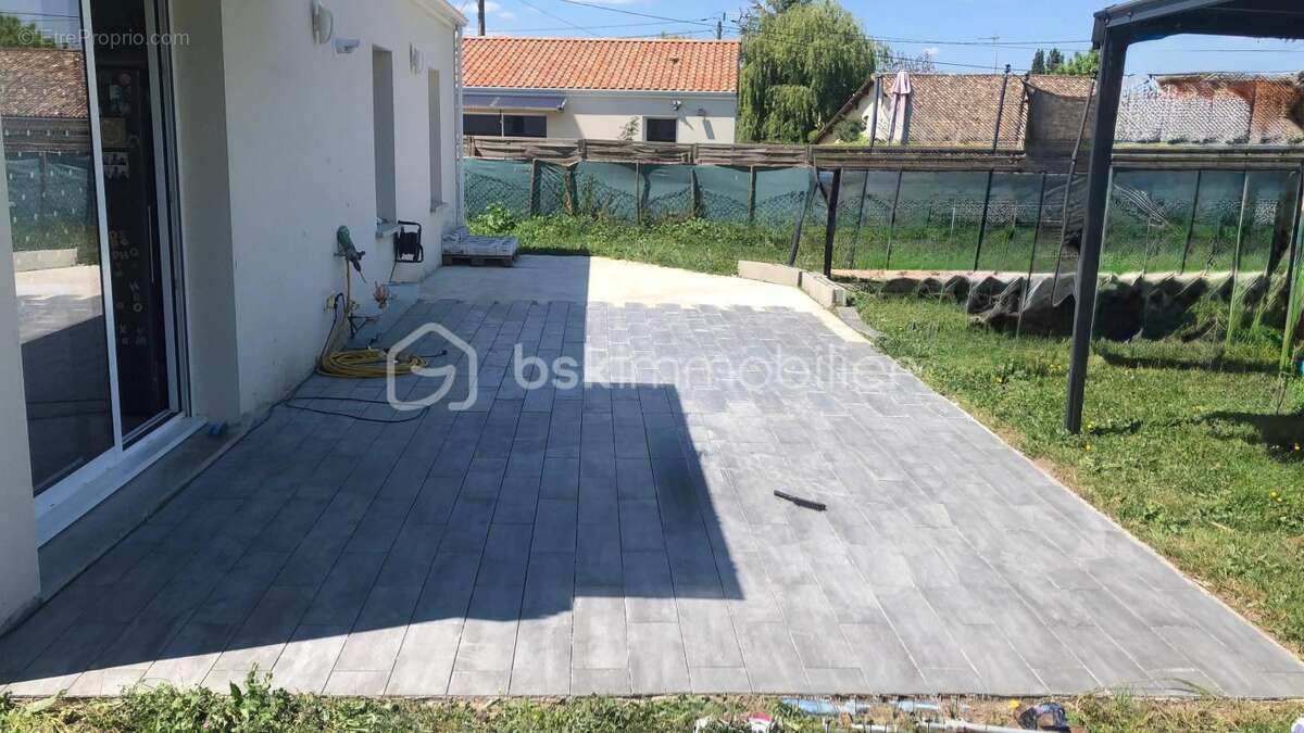 Maison 86 m² à Camps-Sur-L'isle  - photo 8