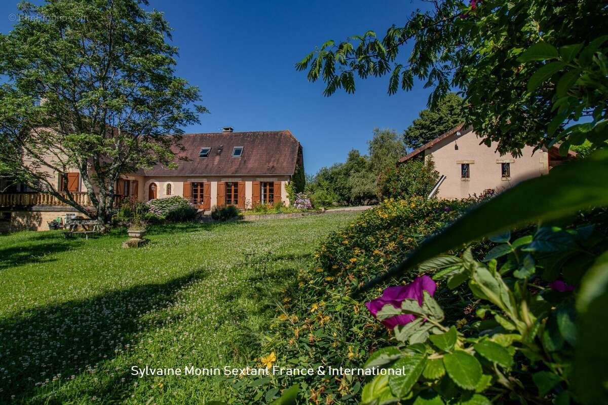 Maison à EXCIDEUIL