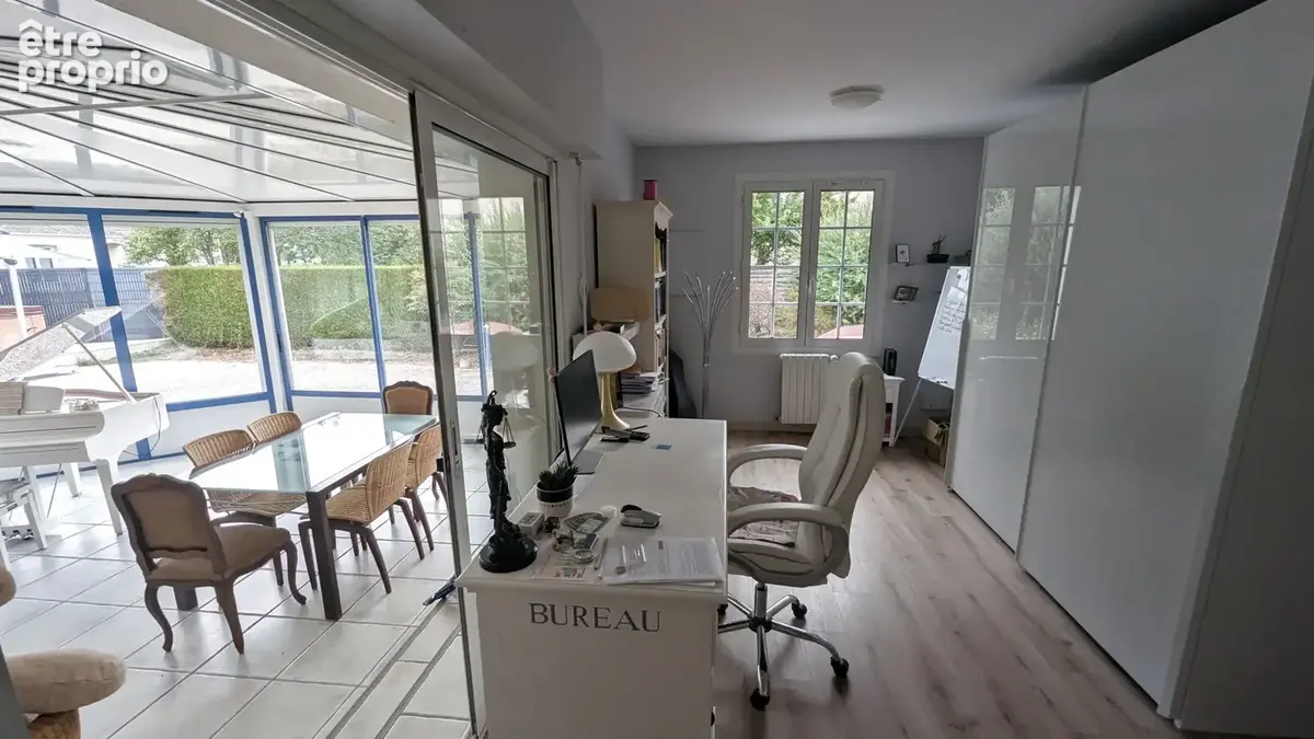 MAGNÉ BELLE MAISON de 203 m2 env. habitable - photo 5
