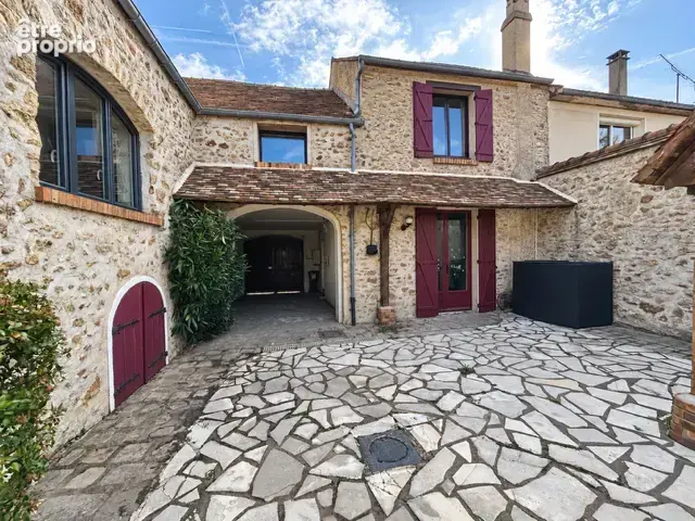 MARCOUSSIS - Ancien Corps de Ferme Rénové - Belles prestations - Excellent état - Garage - Jardin 800 m2 - photo 31