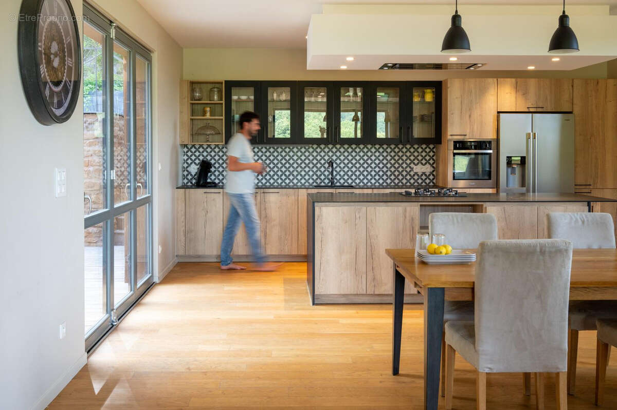 Maison à POLEYMIEUX-AU-MONT-D&#039;OR