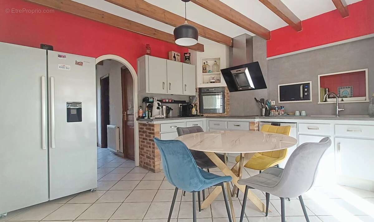 Maison à CHARRAIS