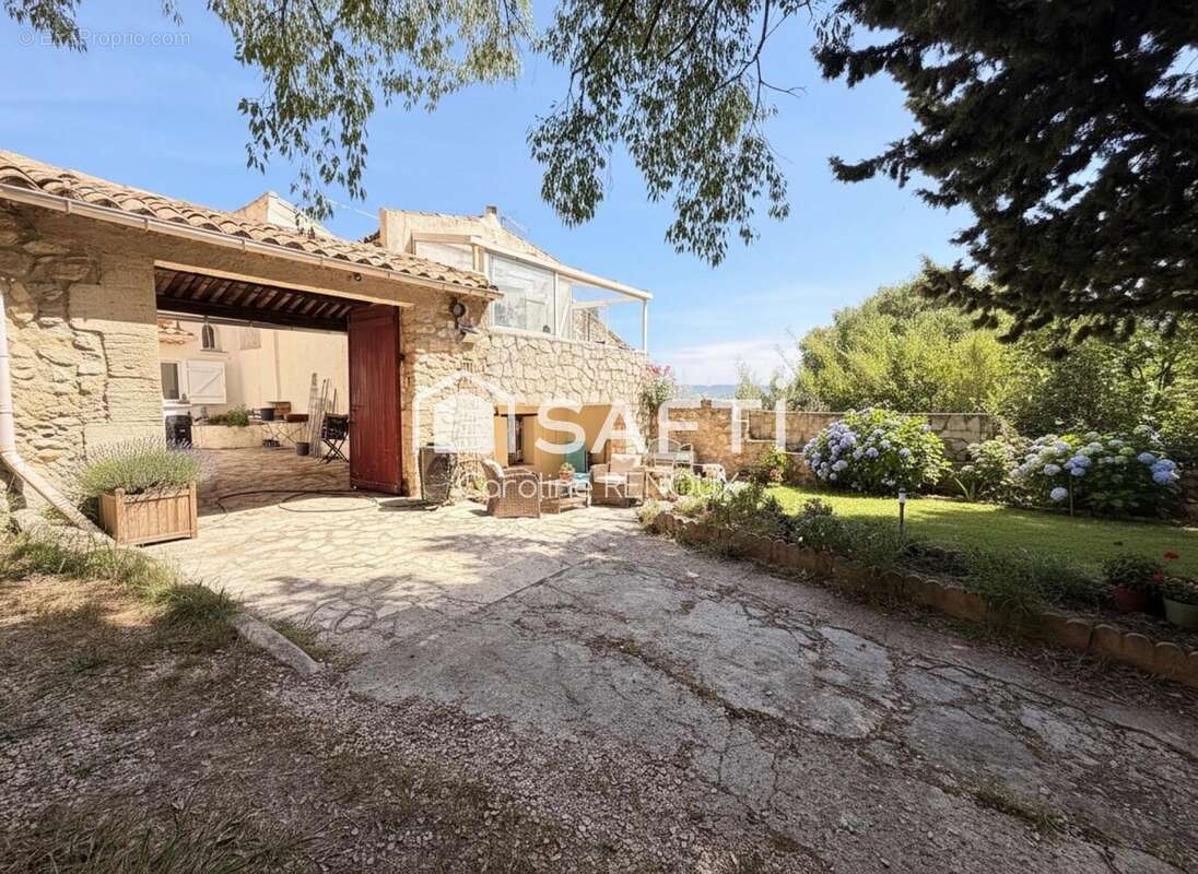 Photo 2 - Maison à MERINDOL