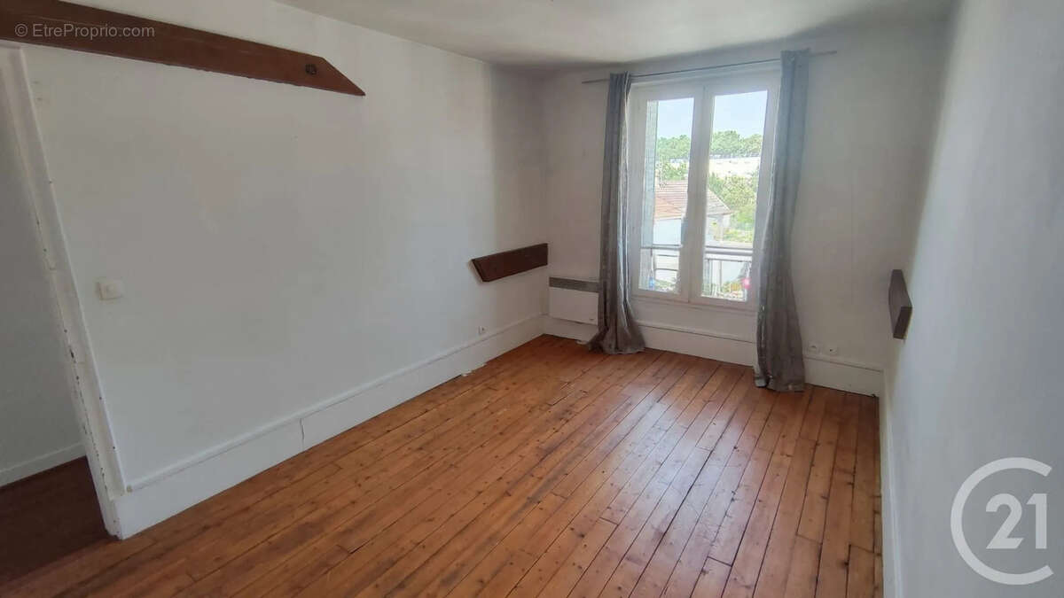 Appartement à BRIE-COMTE-ROBERT