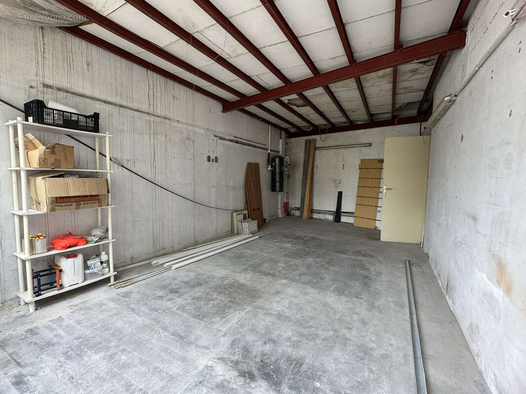 Maison à ONET-LE-CHATEAU