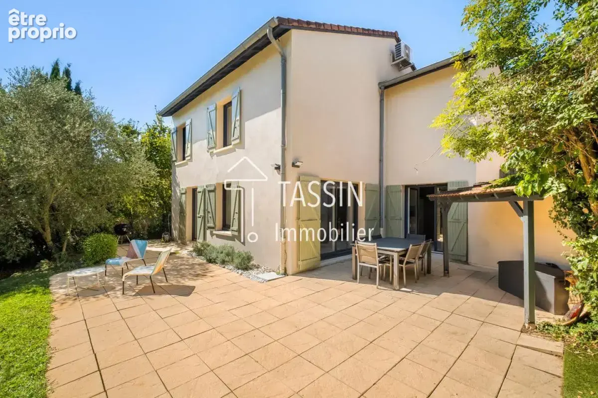 Dardilly-le-Haut Maison familiale avec piscine sans vis à vis - photo 11