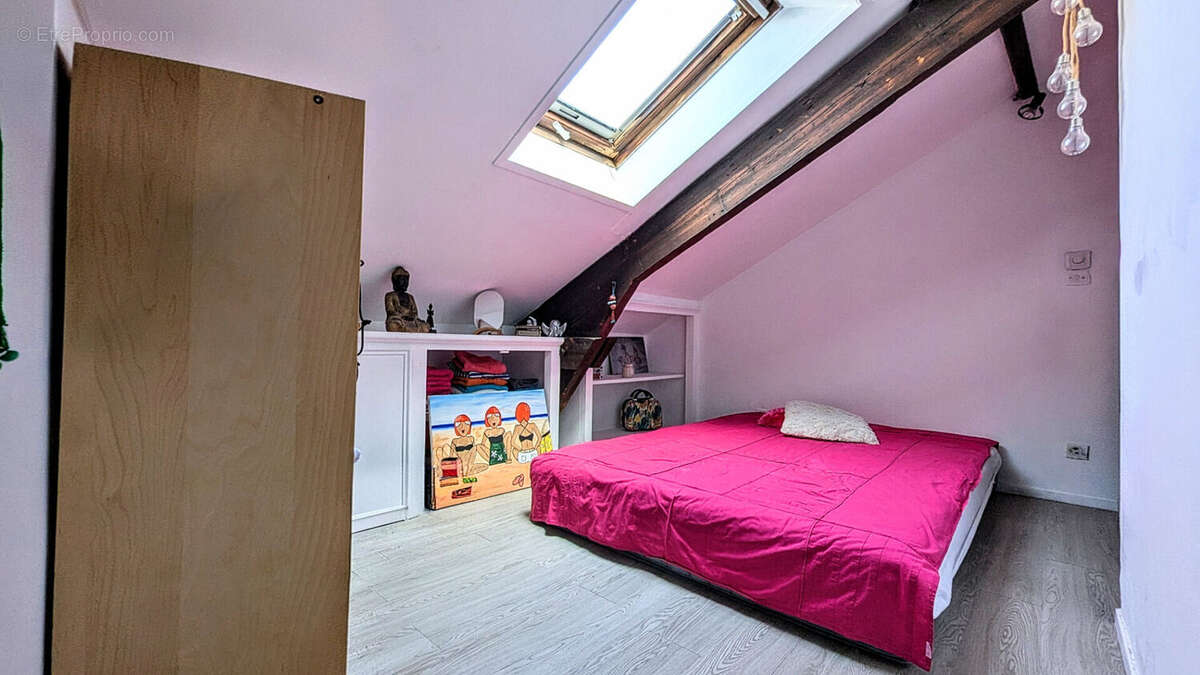 Appartement Duplex Saint Denis 6 pièce(s) 111.51 m2 - photo 8