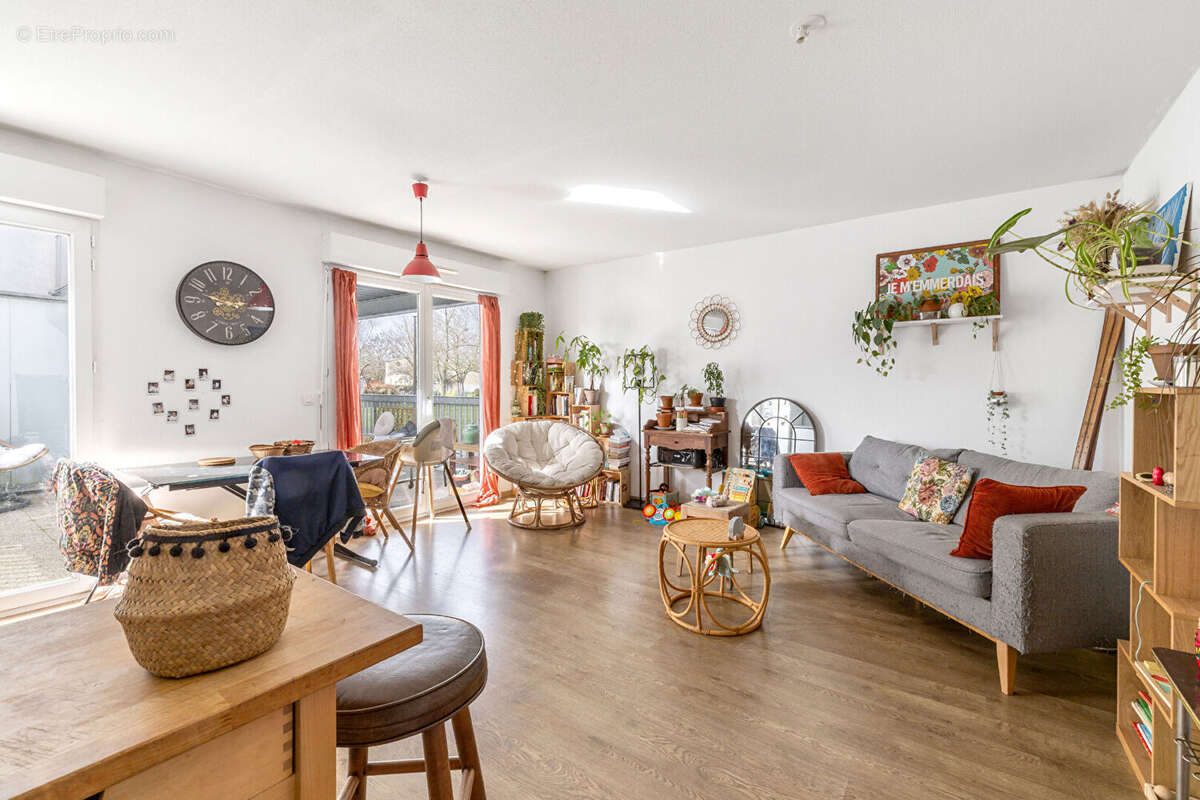 Appartement à BEGLES