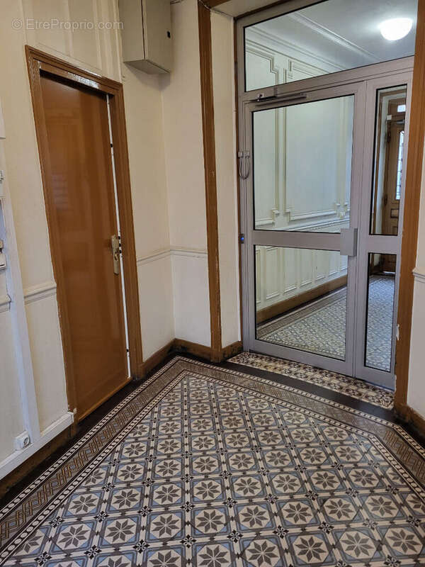 Commerce à PARIS-15E