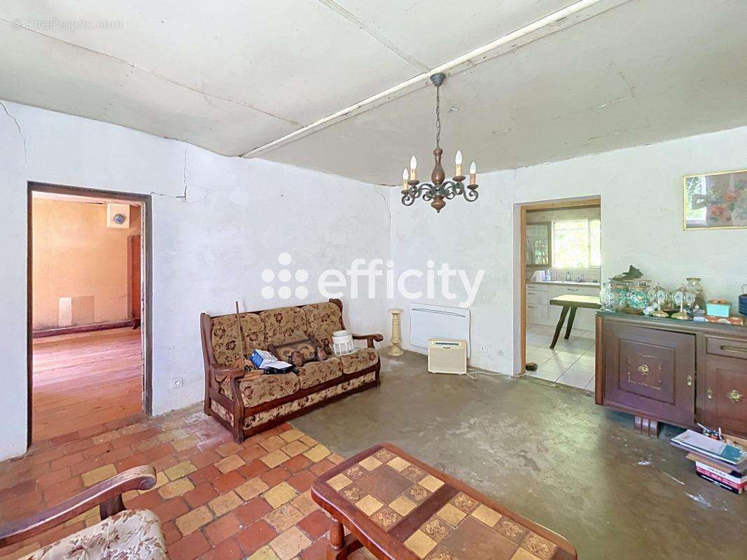 Maison 98 m² à Le Fieu  - photo 7