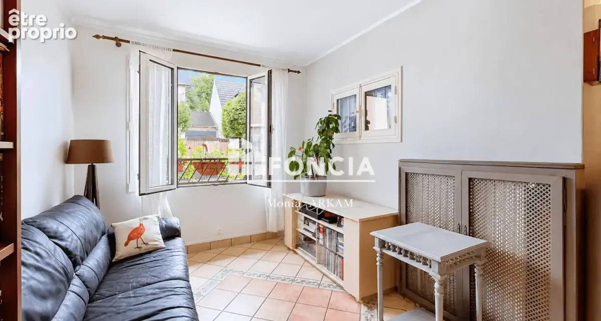 Centre ville – charmante maison – 3 chambres – voie privée – terrasse & cour – stationnement – cave – bon état – exclusivité - photo 4